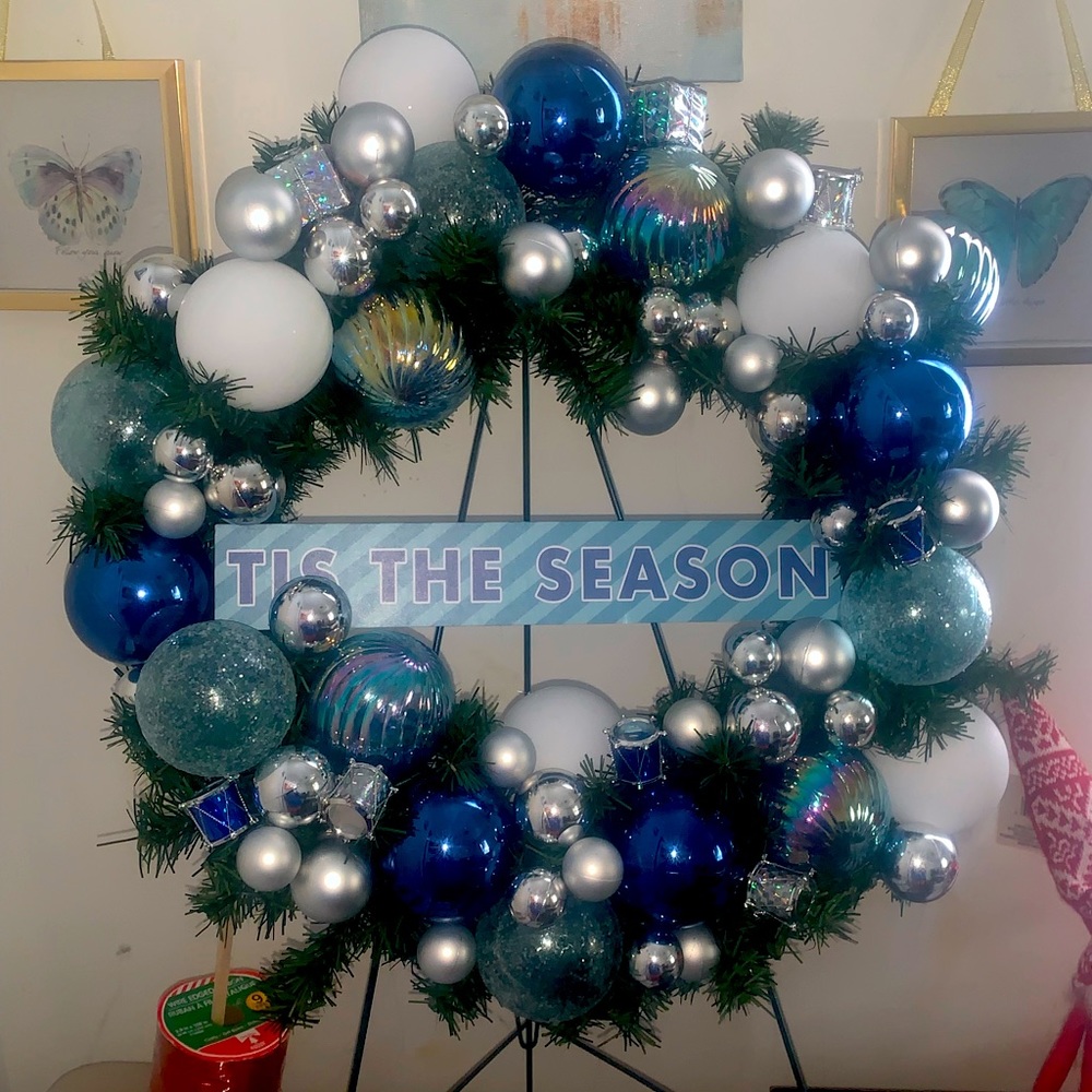 Christmas wreath blues